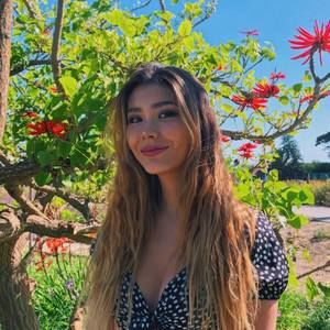 Meet your Posher, Hannah